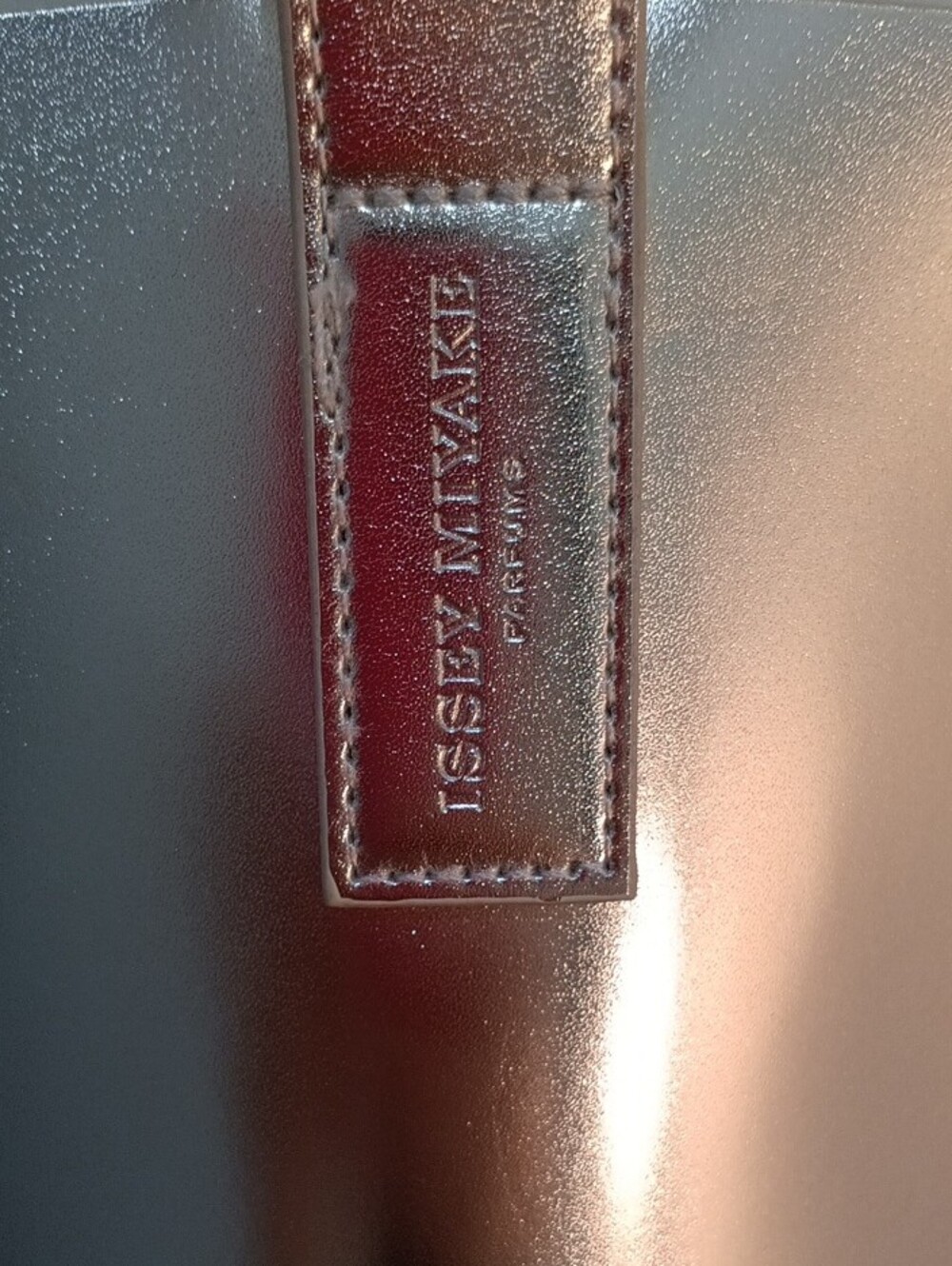 Issey Miyake Silver Metallic Tote with Removable Strap - Picture 4 of 6
